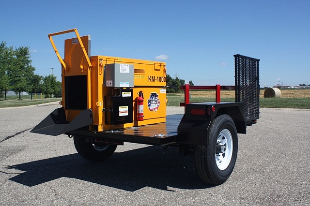 Термос-бункер на раме вместимостью 0.5 тонны КМ1000